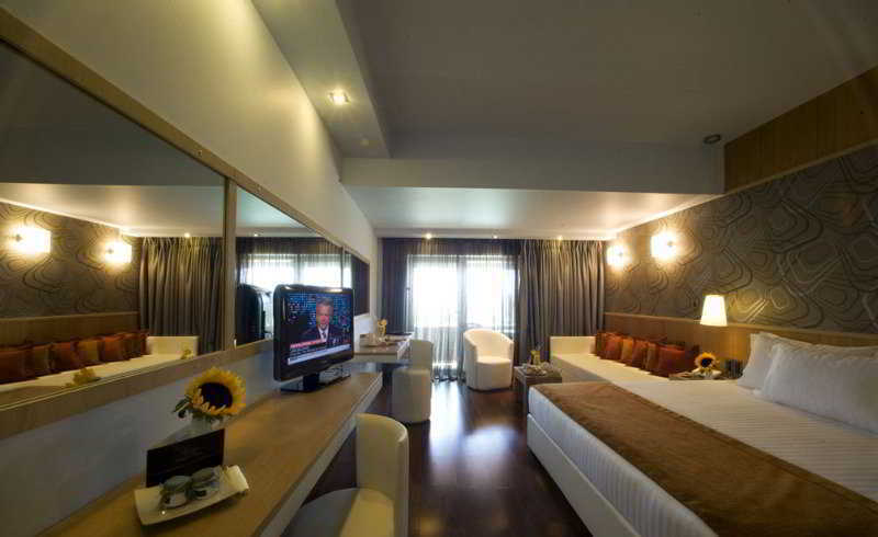 Hôtel Thessalikon Grand à Kardítsa Extérieur photo